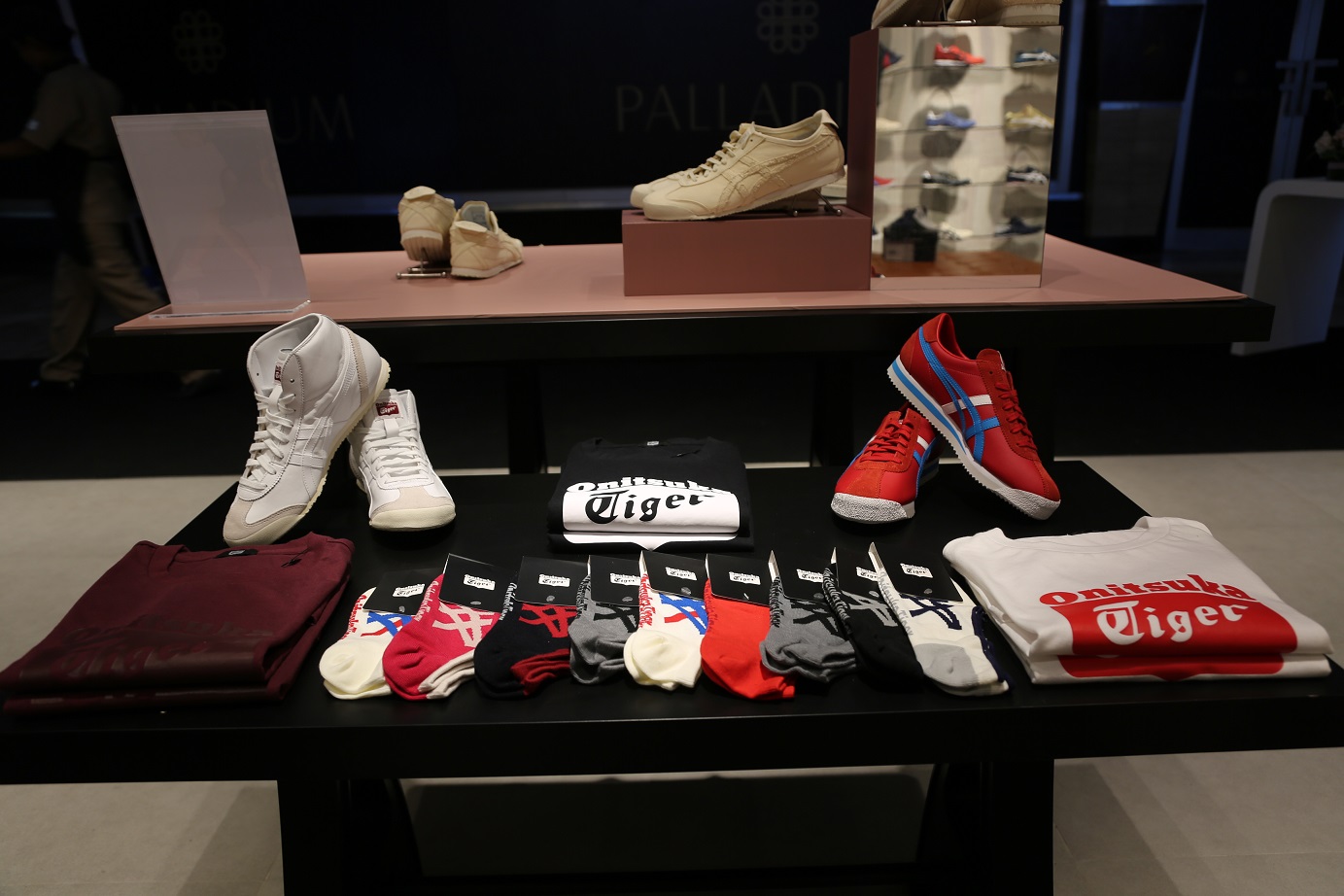 onitsuka tiger palladium